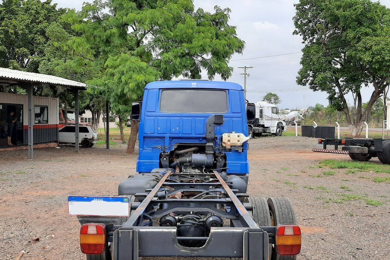 Volkswagen 8 150 - 02/02 7