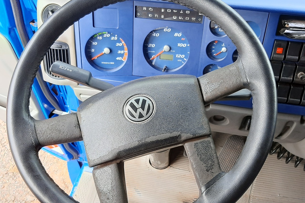 Volkswagen 8 150 - 02/02 11
