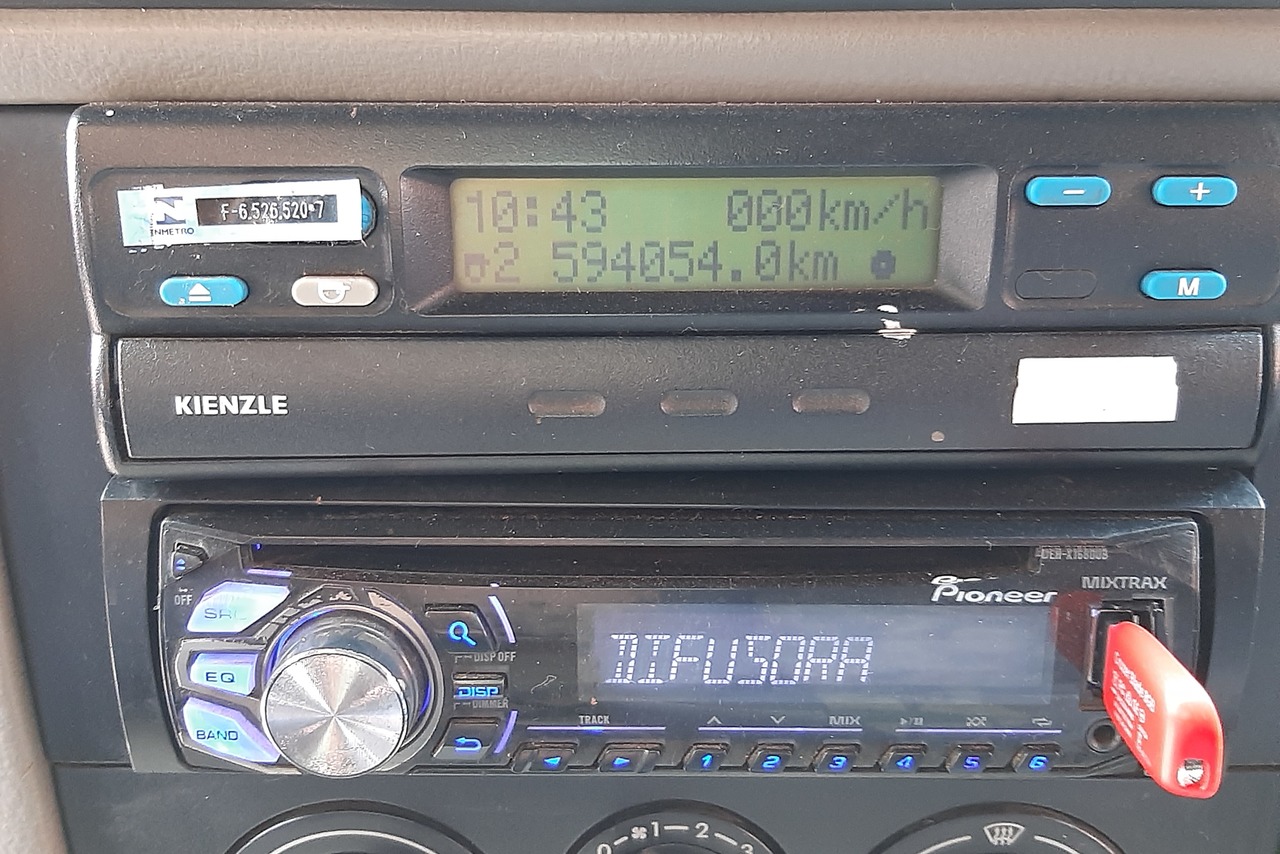 Volkswagen 8 150 - 02/02 12