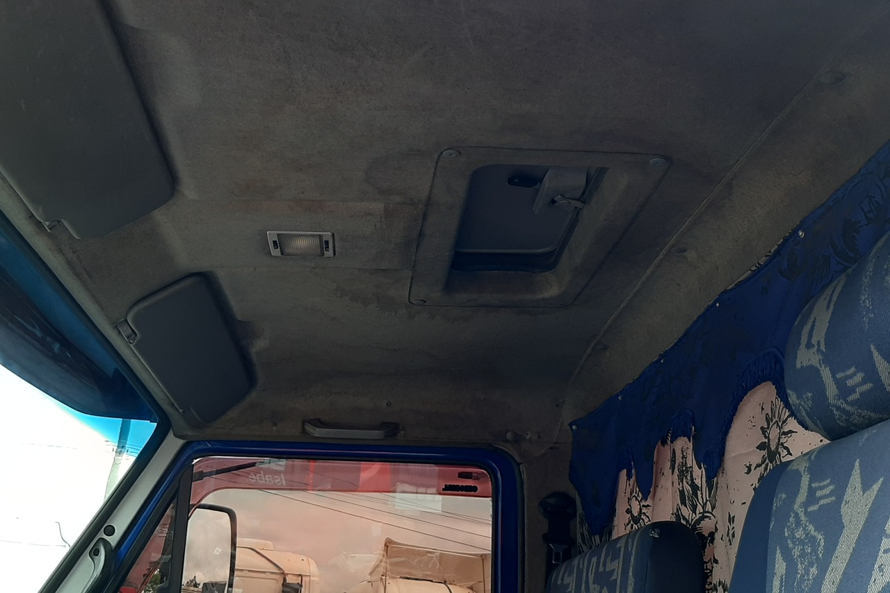 Volkswagen 8 150 - 02/02 13