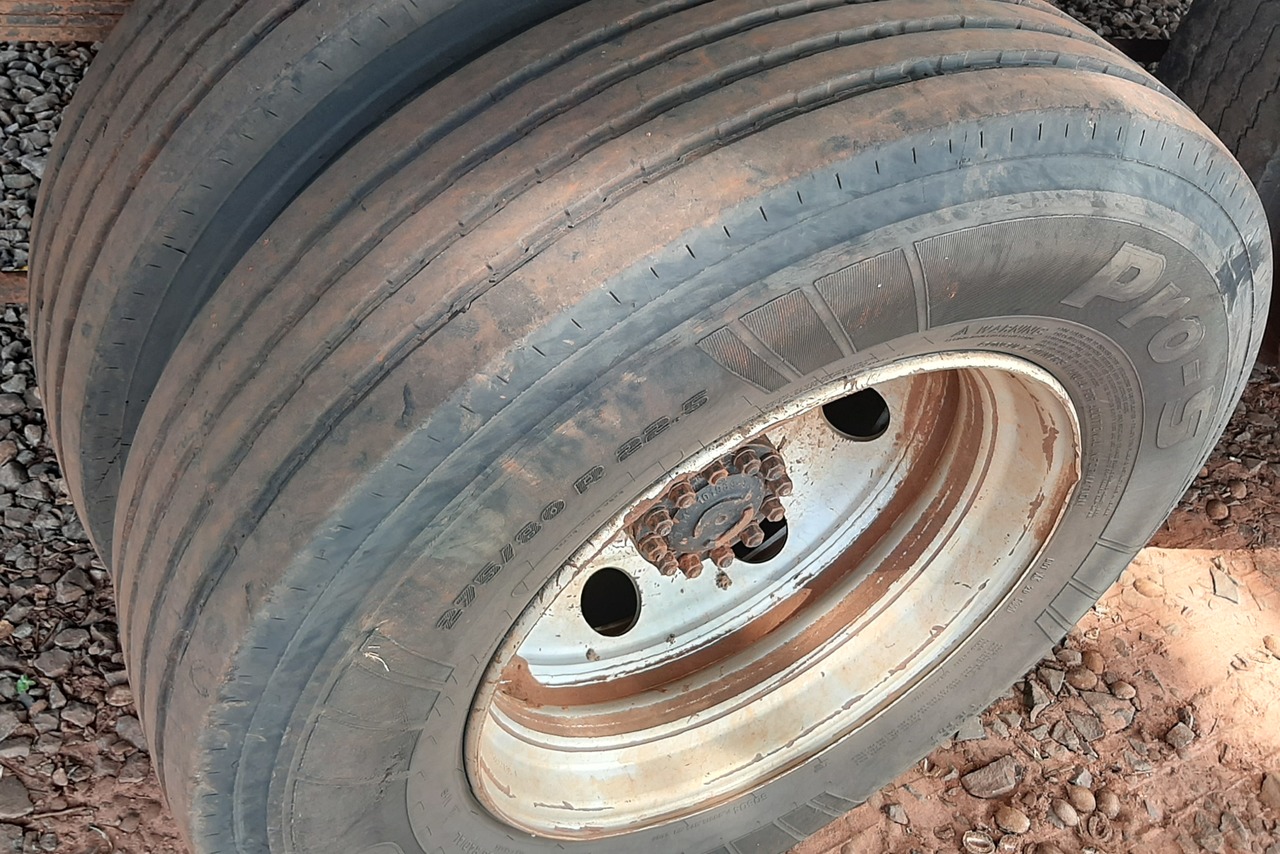 Ford Cargo1317 - 07/08 12