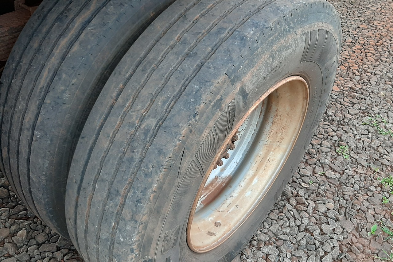Ford Cargo1317 - 07/08 17