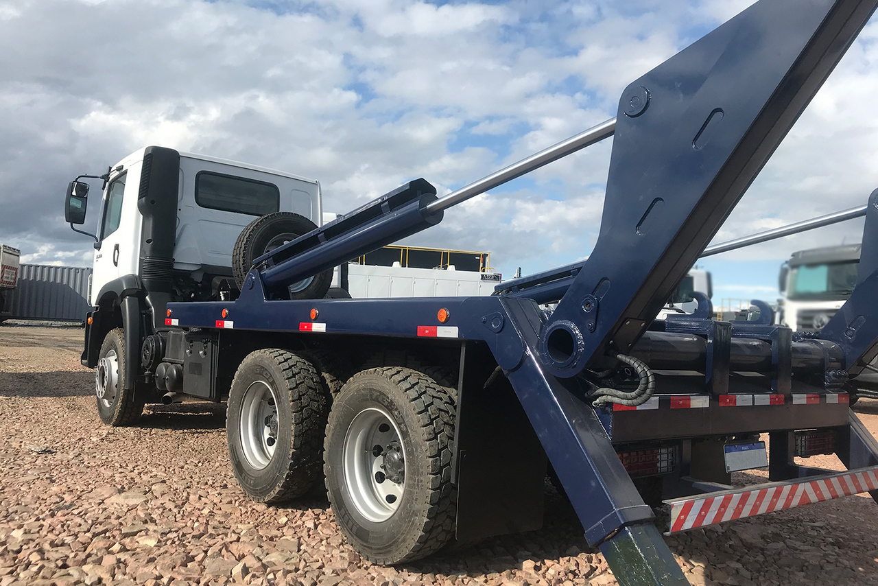 Volkswagen 26-280 Constellation 6x4 - 22/23 3