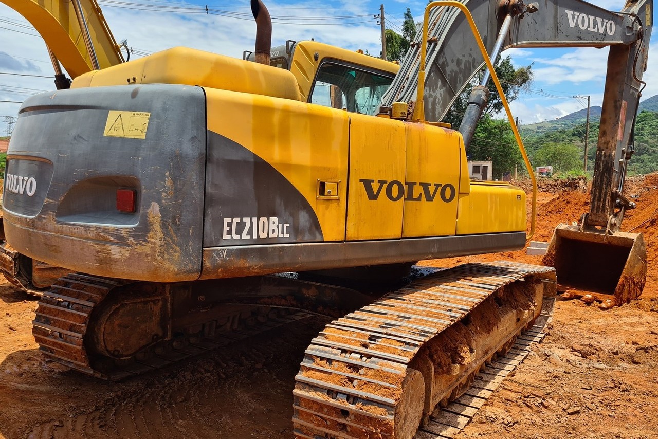 Volvo EC210BLC - 06/06 3
