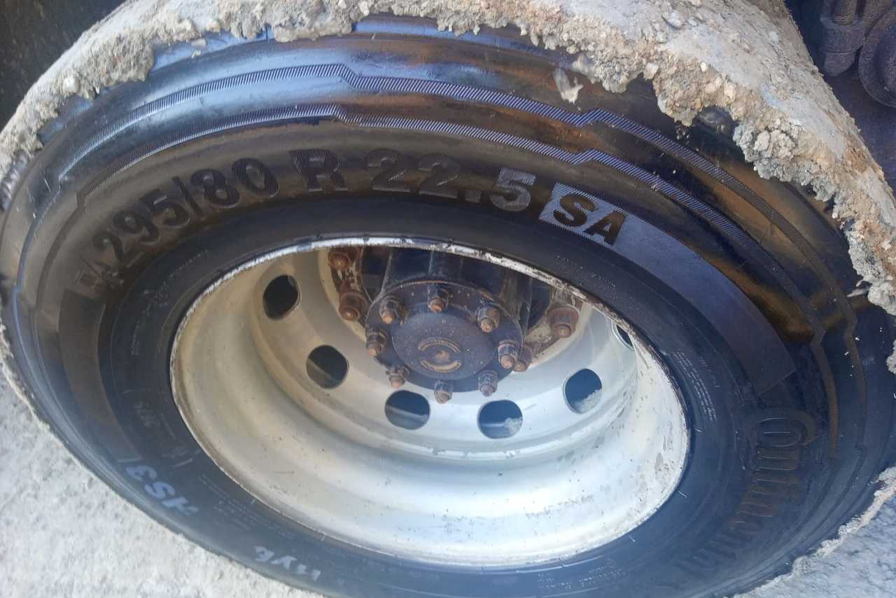 Ford Cargo 3133 - 15/15 9