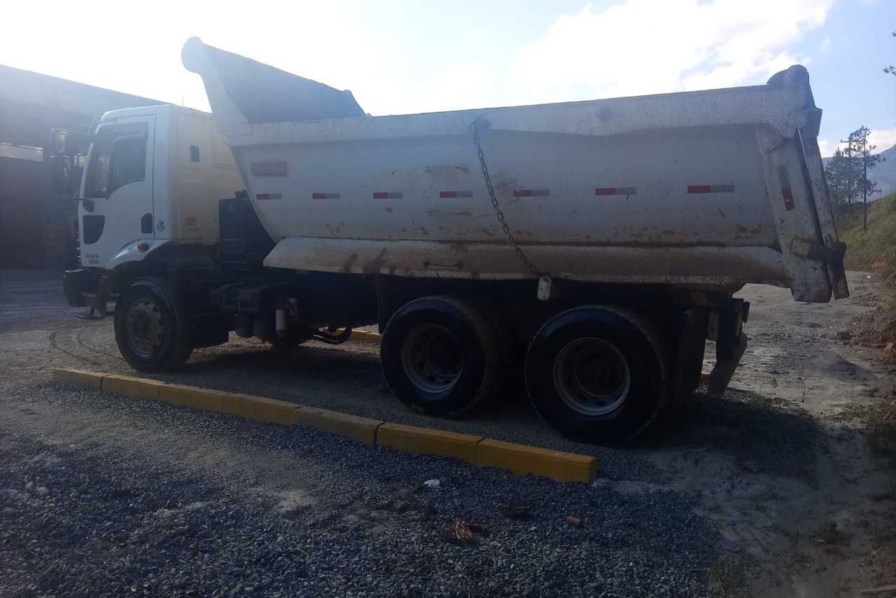 Ford Cargo 3133 - 15/15 12