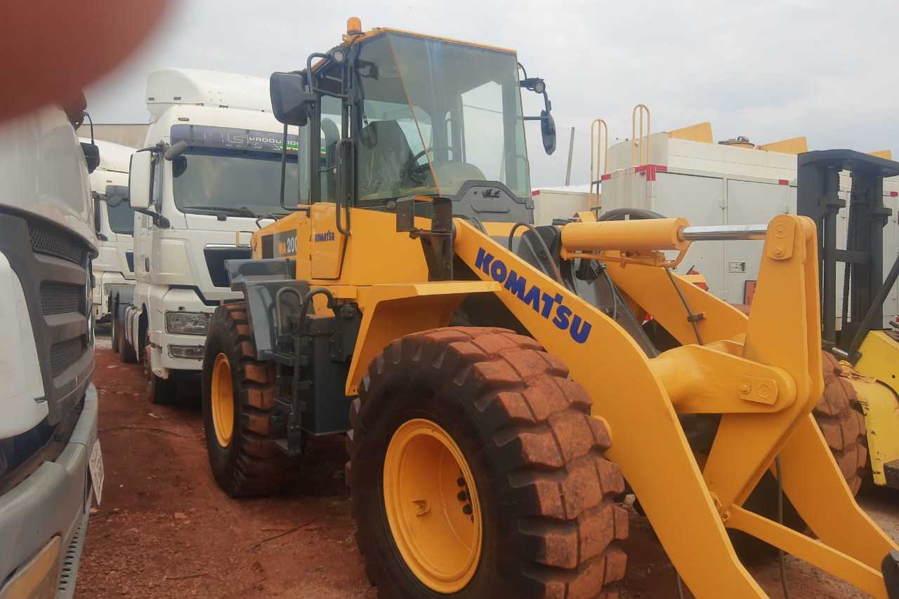 Komatsu WA200 - 17/17 4