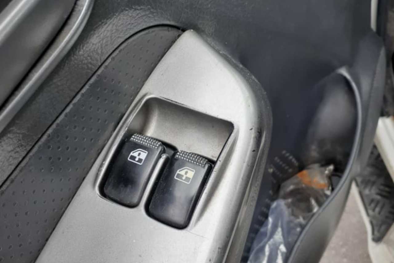 KIA Bongo K-2500 - 14/14 8