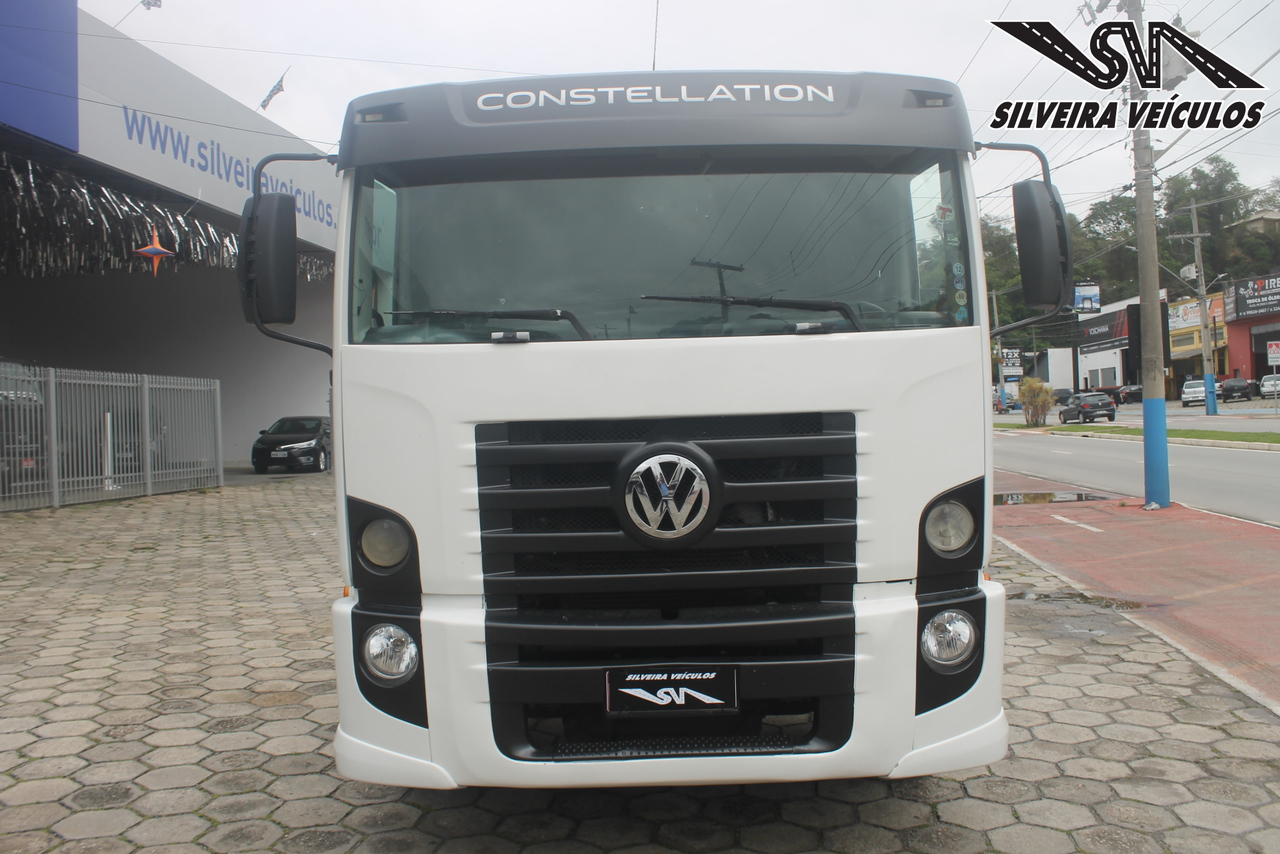 Volkswagen 24-250 E Constellation 3-Eixos - 07/08 2