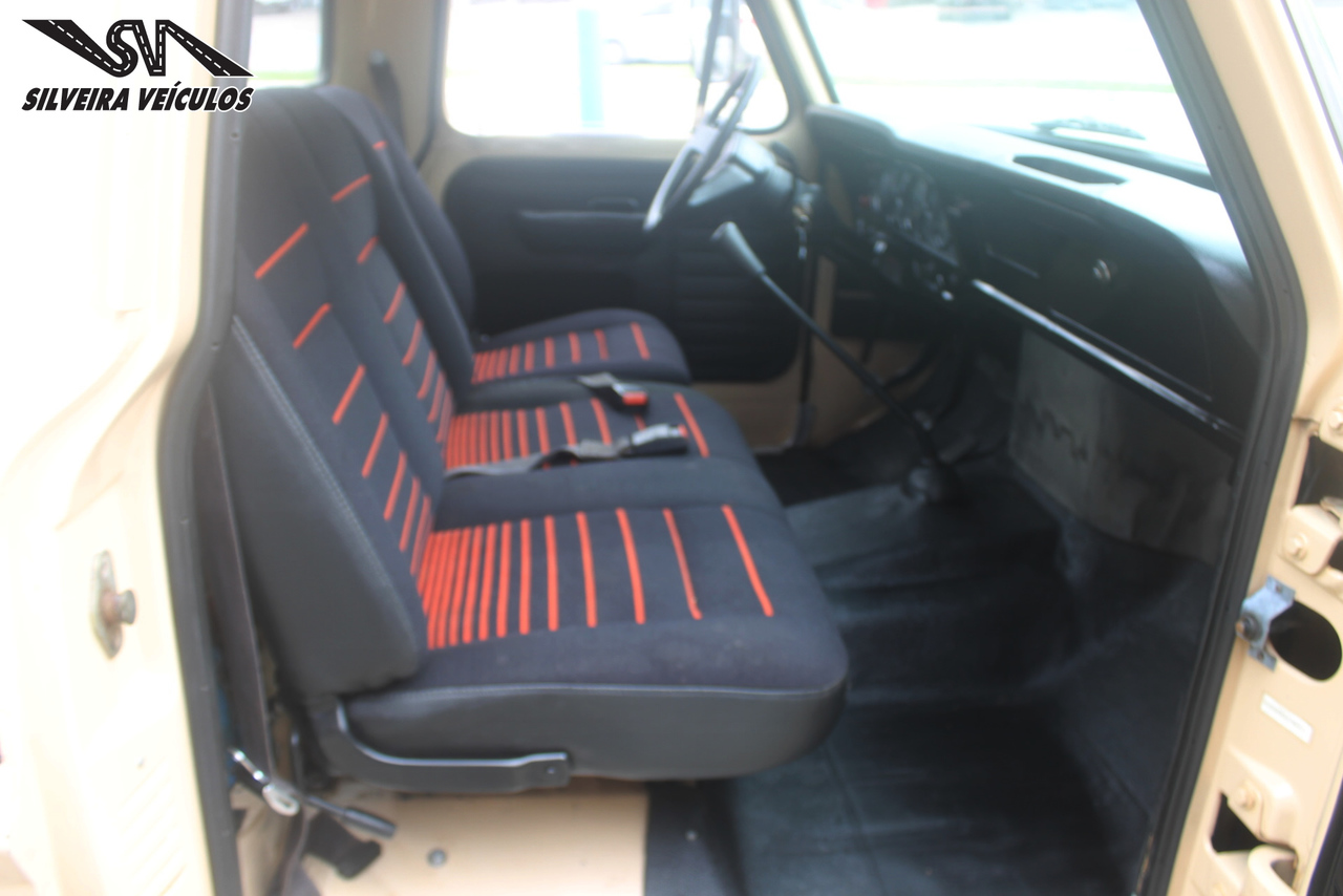Ford F4000 - 88/89 14