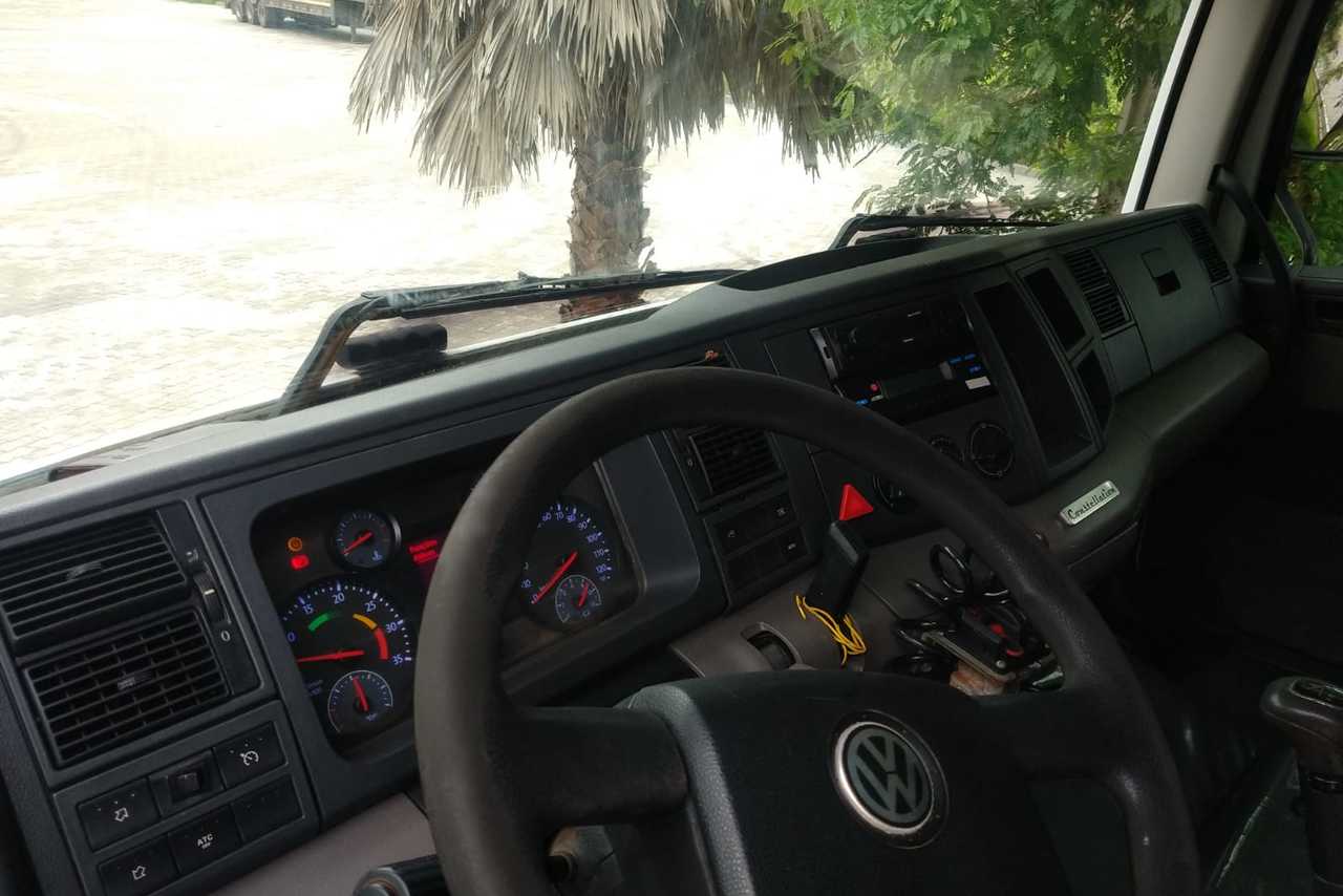 Volkswagen 31-280 E Constel. 6x4 - 13/14 6