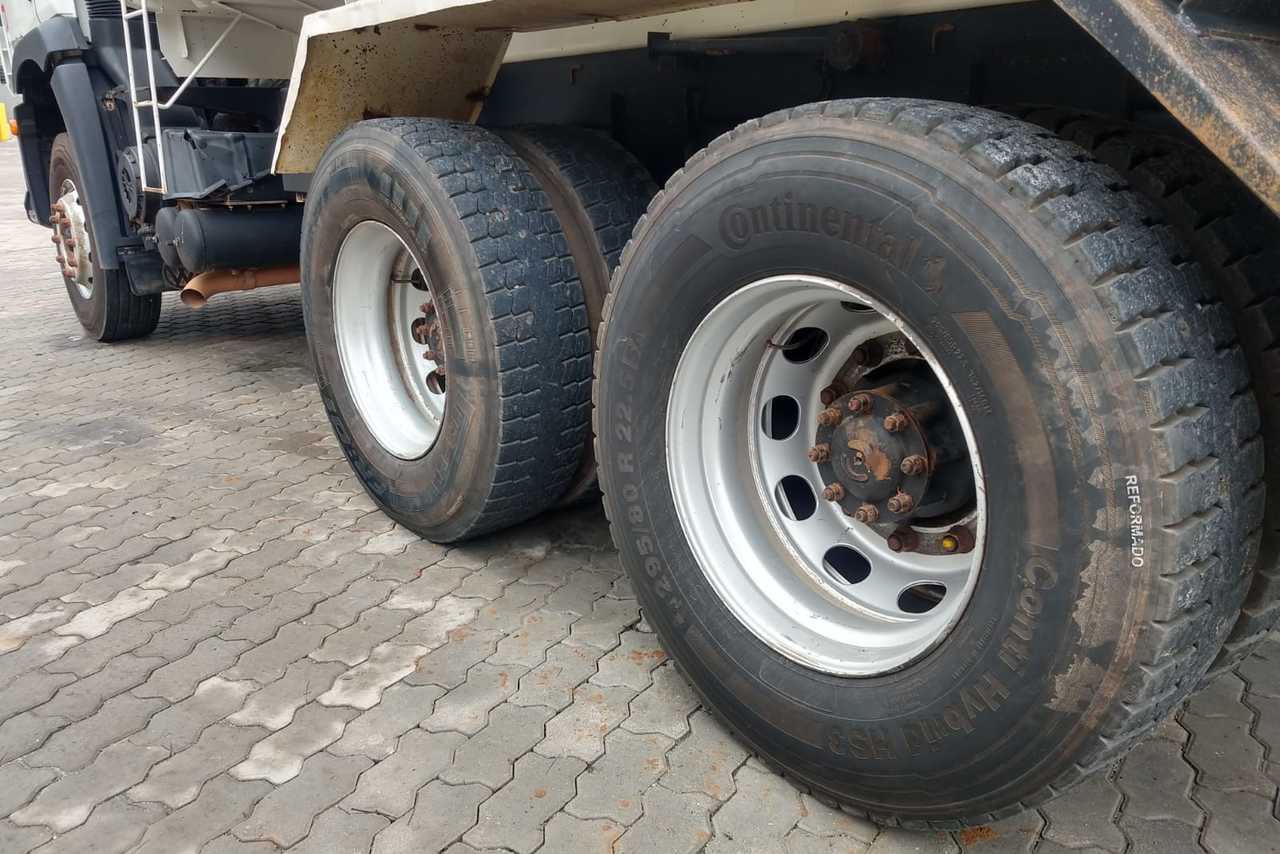 Volkswagen 31-280 E Constel. 6x4 - 13/14 8