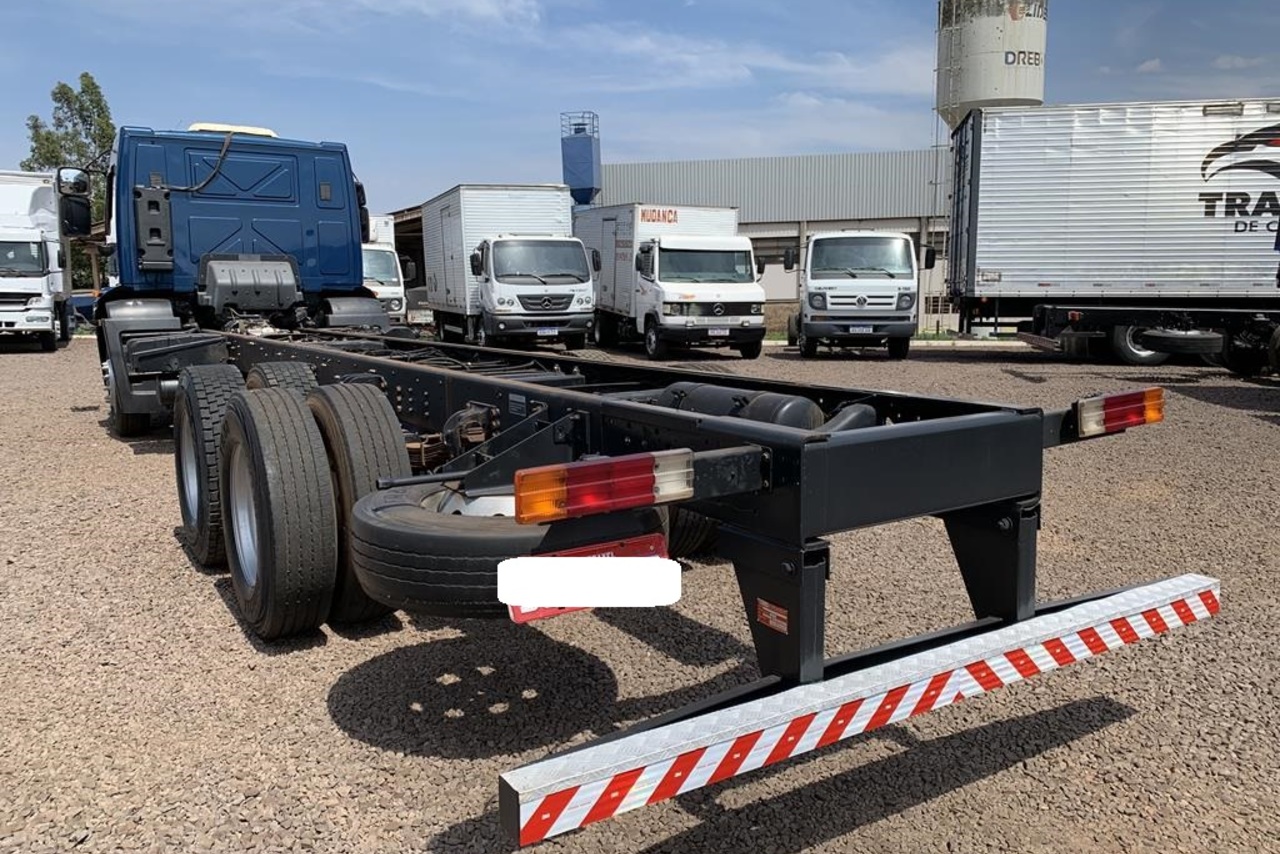 Ford Cargo2423 - 18/19 4