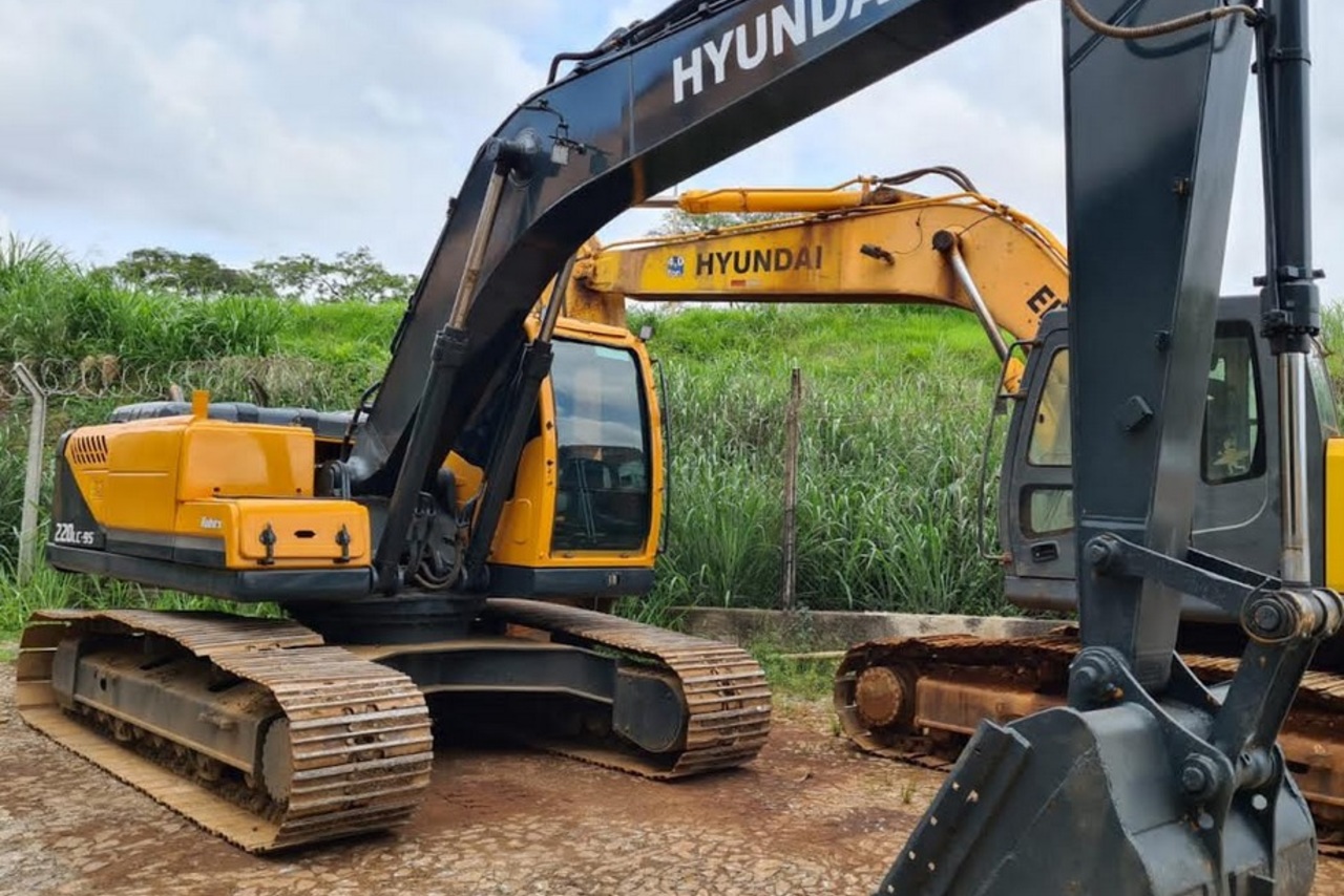Hyundai R220 LC - 16/16 3