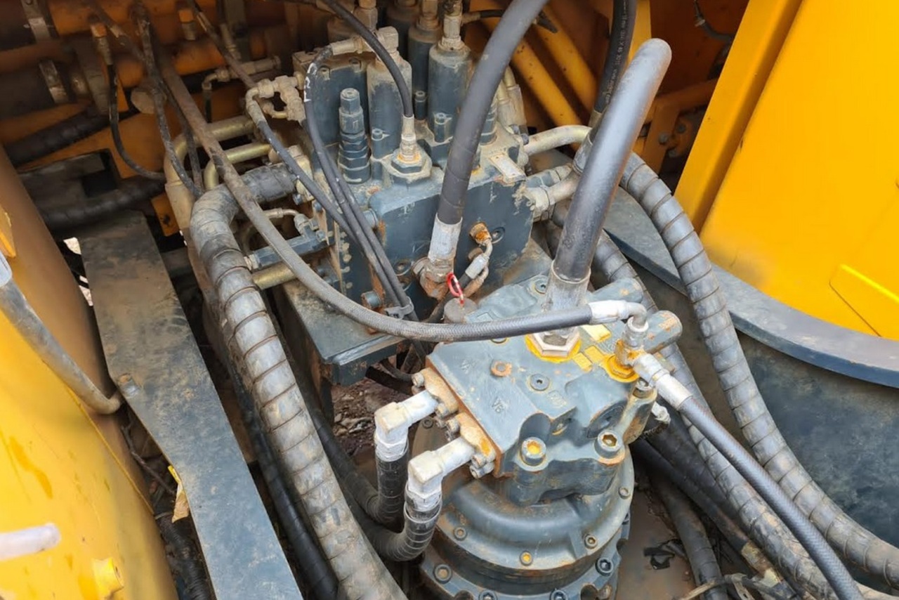 Hyundai R220 LC - 16/16 5