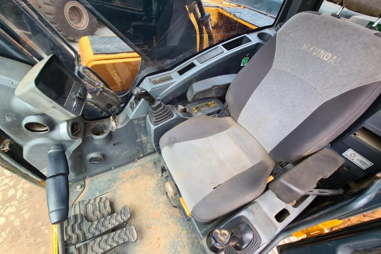 Hyundai R220 LC - 16/16 6