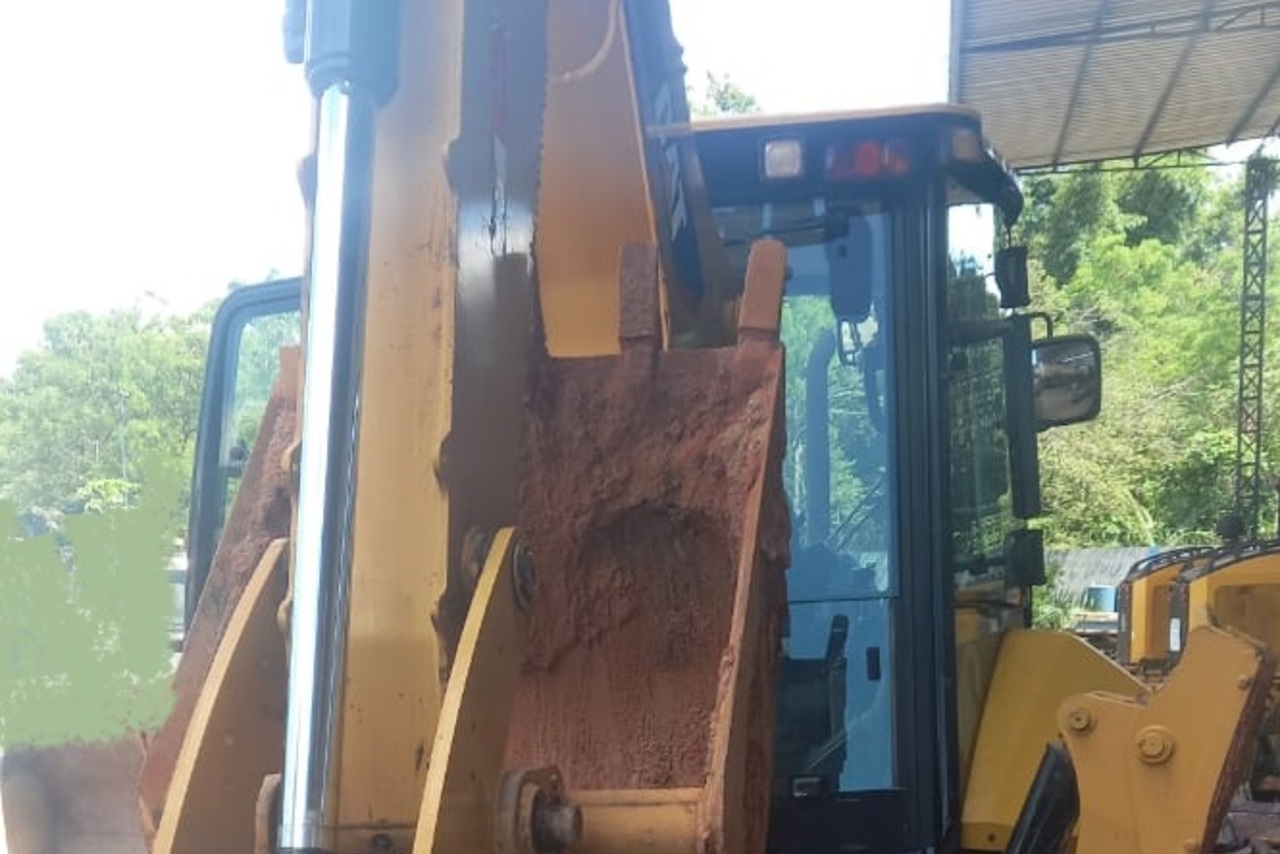 Caterpillar 416F2 - 18/18 5