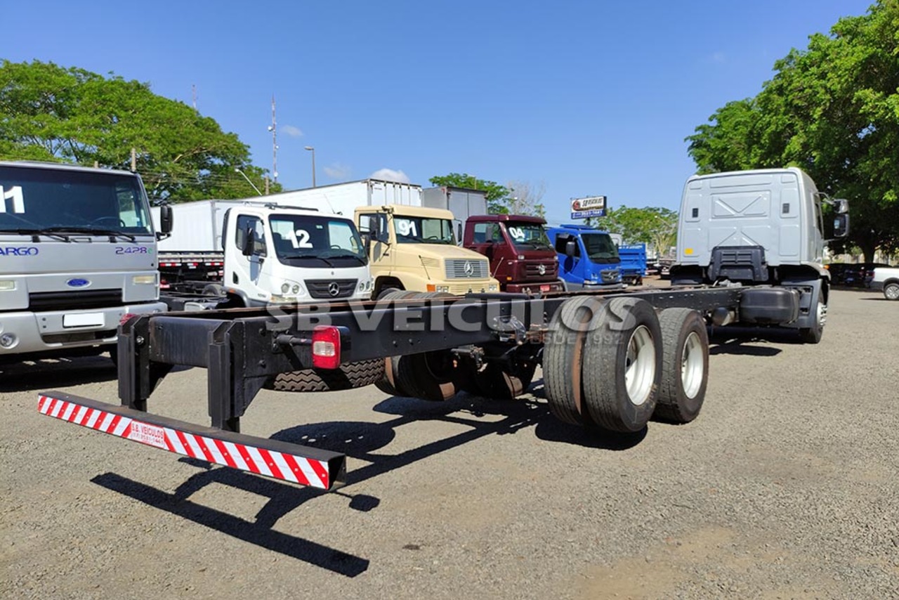 Ford Cargo 2431 - 19/19 8