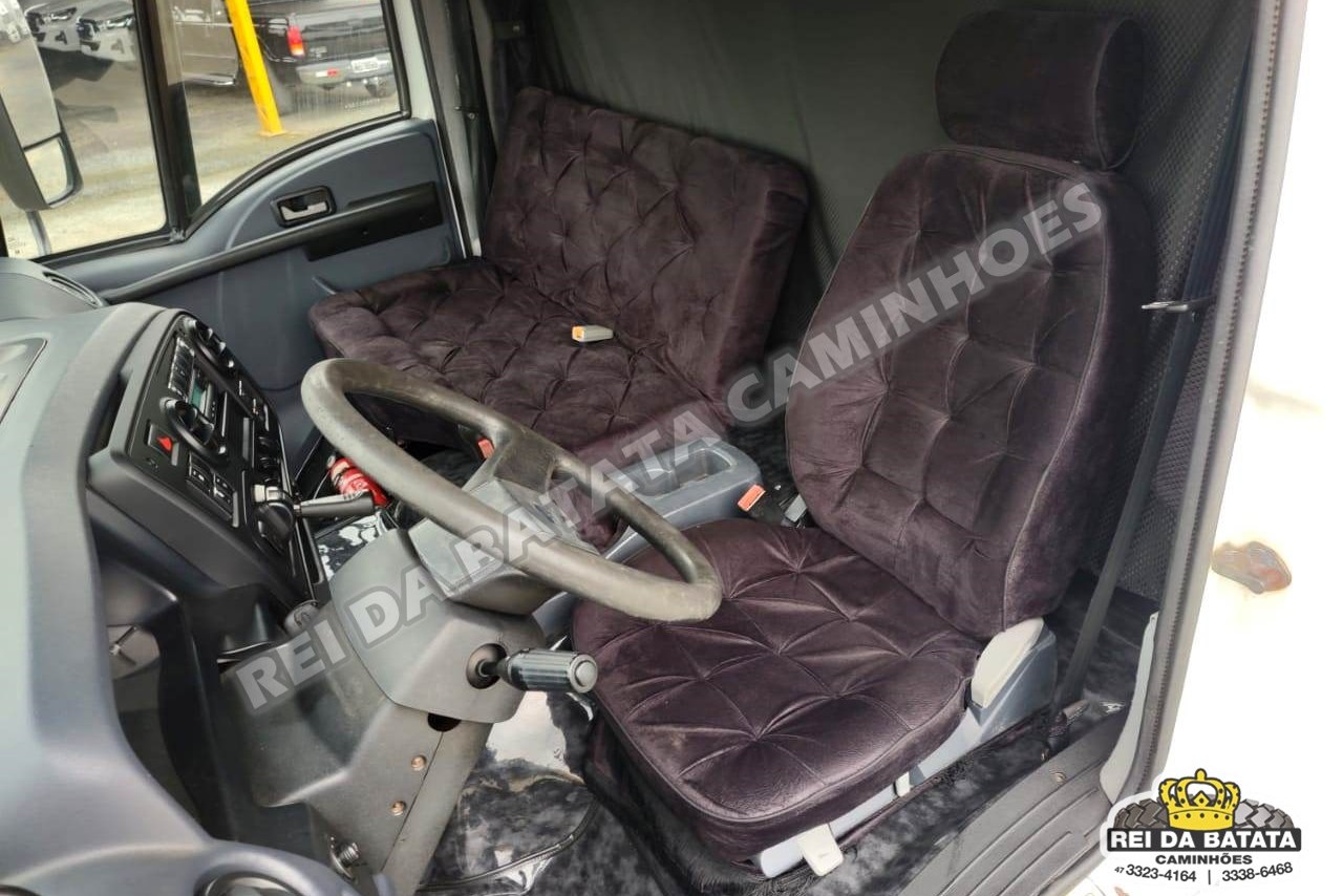 Ford Cargo2422 - 12/12 10
