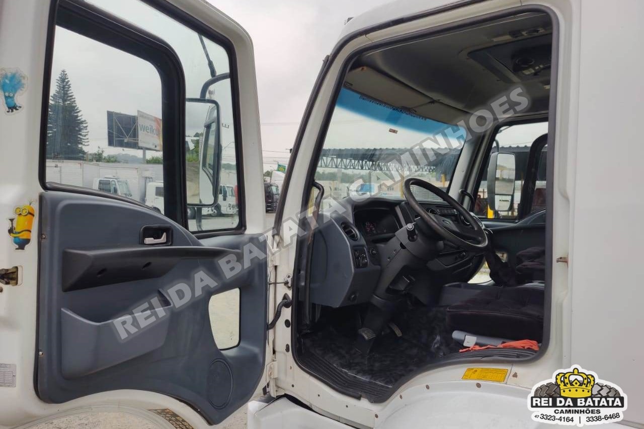 Ford Cargo2422 - 12/12 11