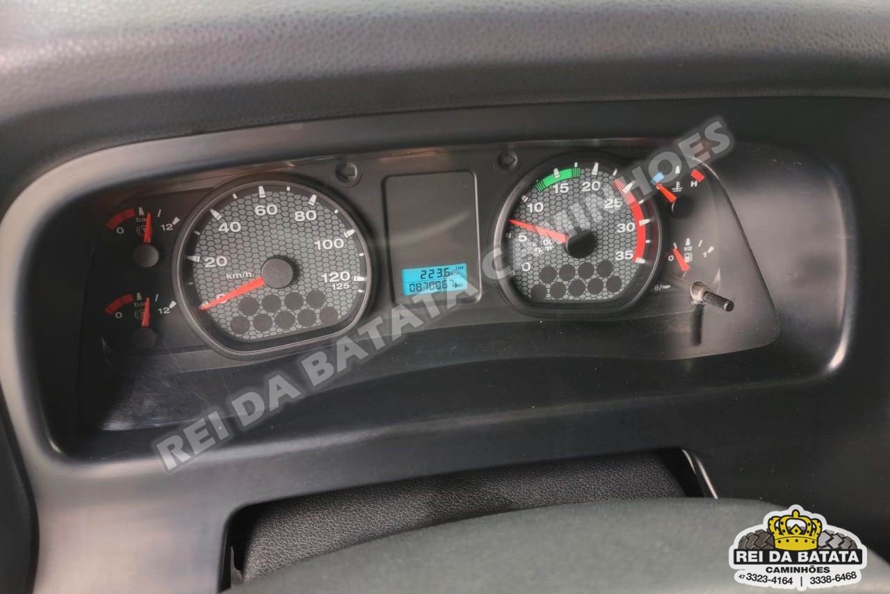 Ford Cargo2422 - 12/12 15