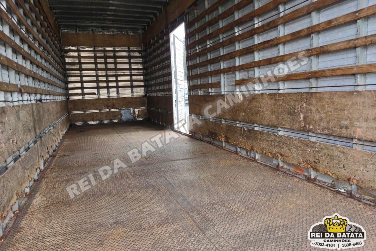 Ford Cargo2422 - 12/12 18