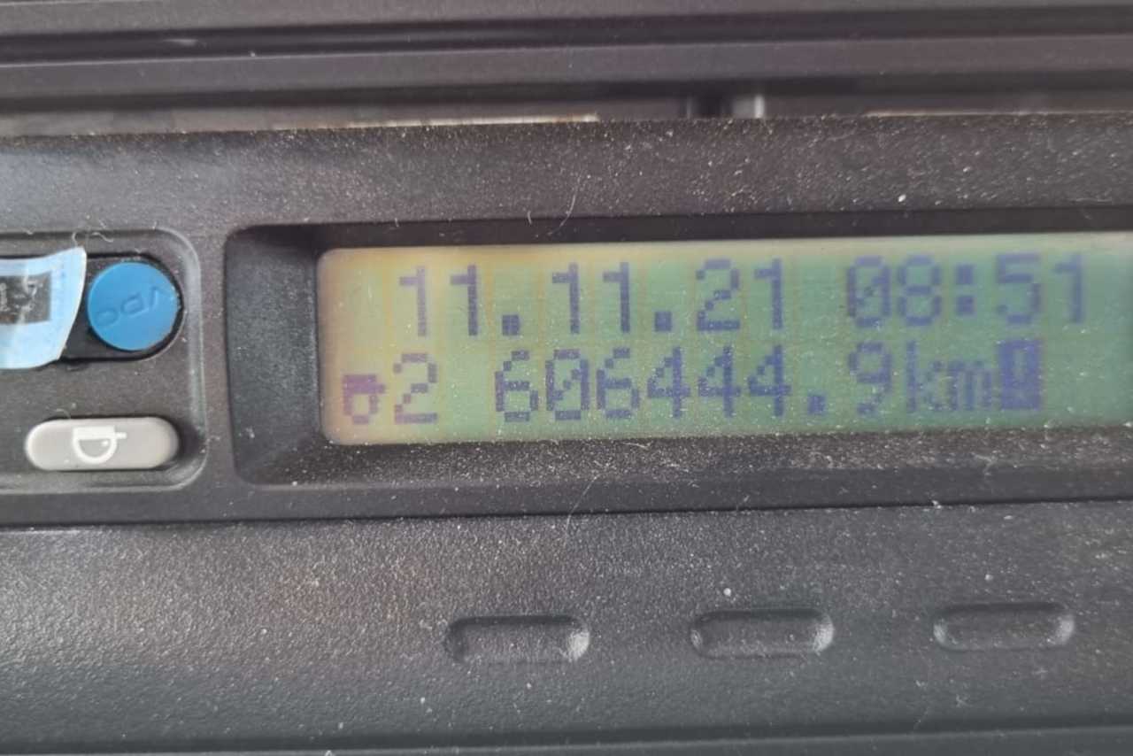 Volkswagen VW 25320 Constellation - 09/10 10
