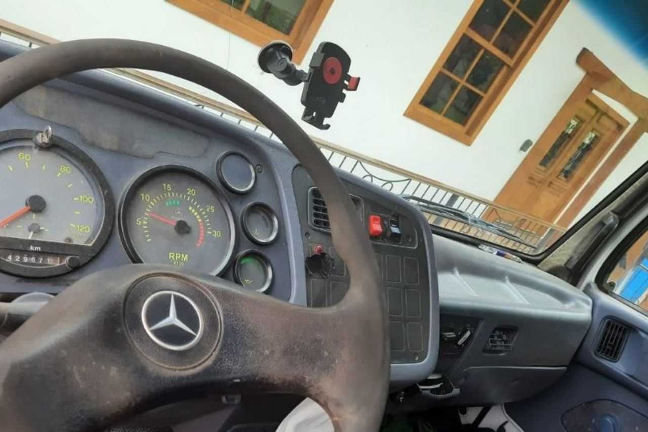 Mercedes Benz MB 1718 - 12 7