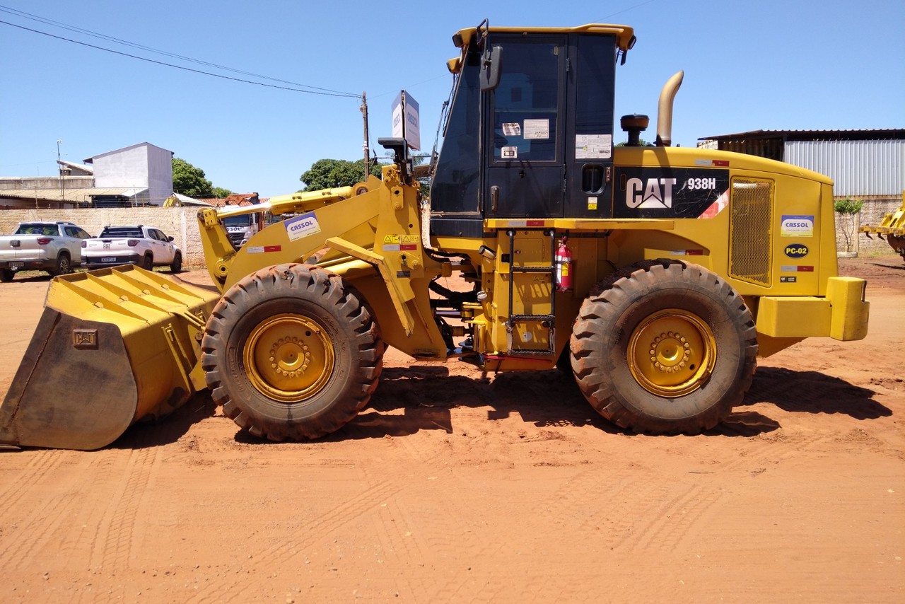 Caterpillar 938H - 12/12 2