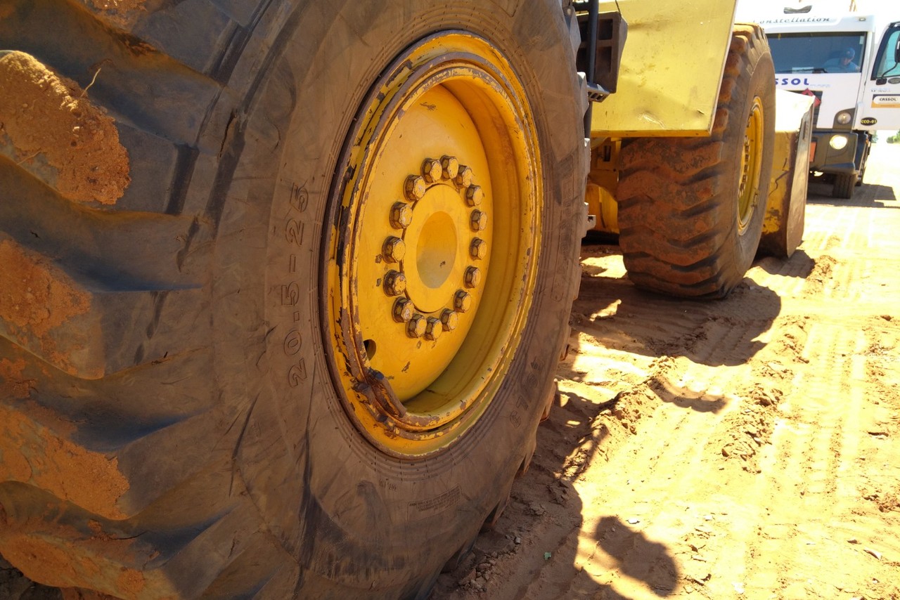 Caterpillar 938H - 12/12 12
