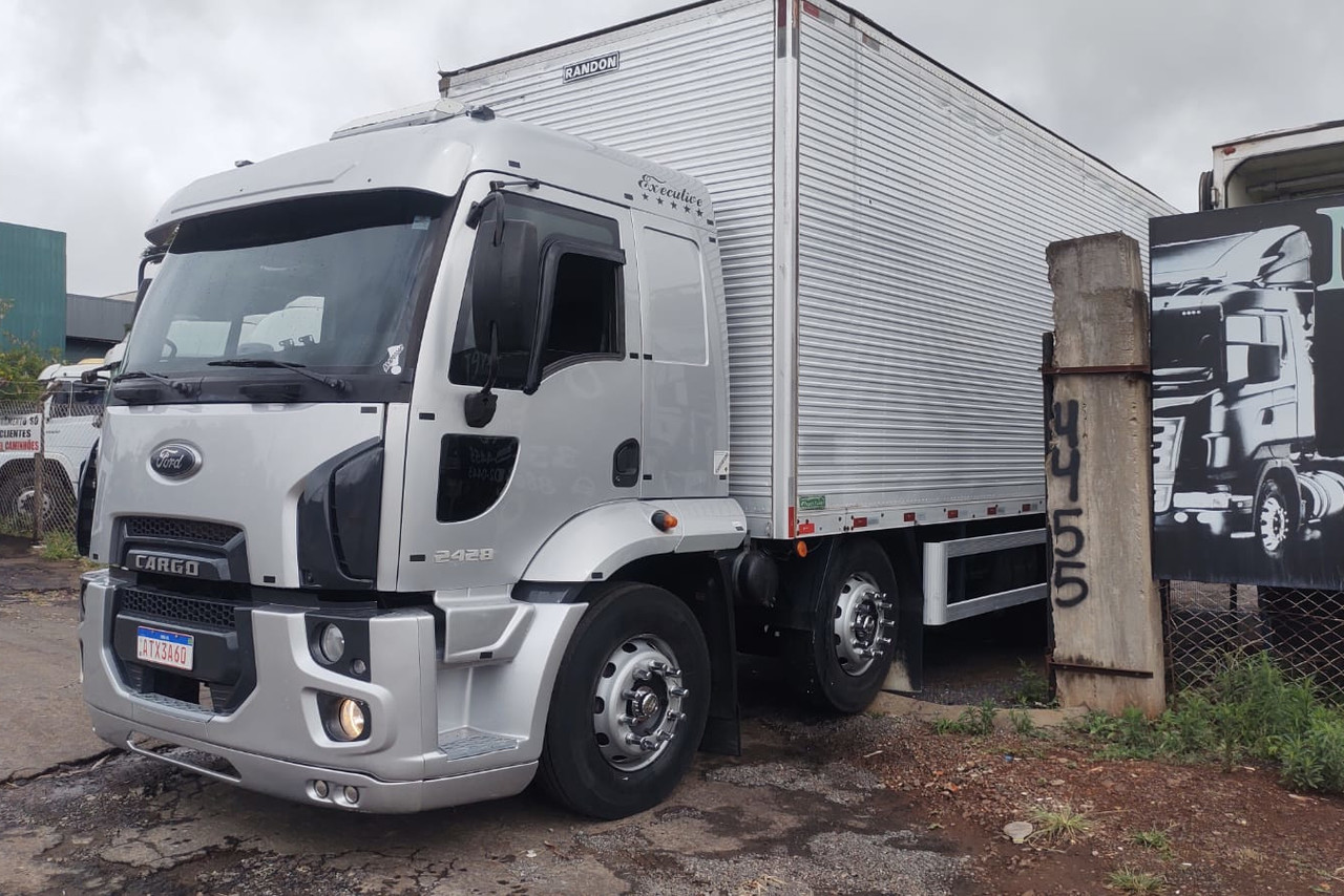 Ford Cargo2428 - 11/12 3