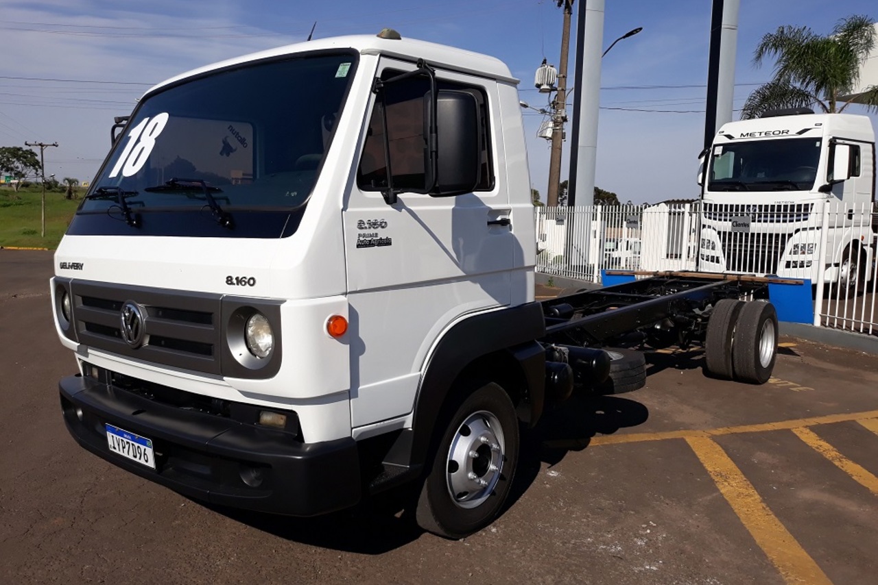 Volkswagen 8 160 - 17/18 3
