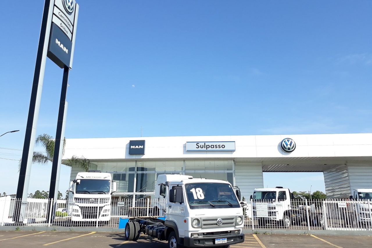 Volkswagen 8 160 - 17/18 4