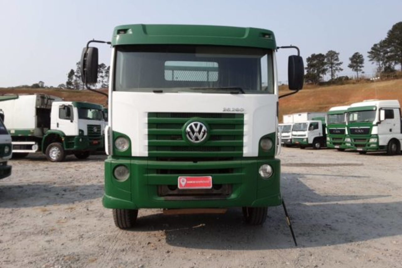 Volkswagen 26-280 Constellation 6x4 -  2