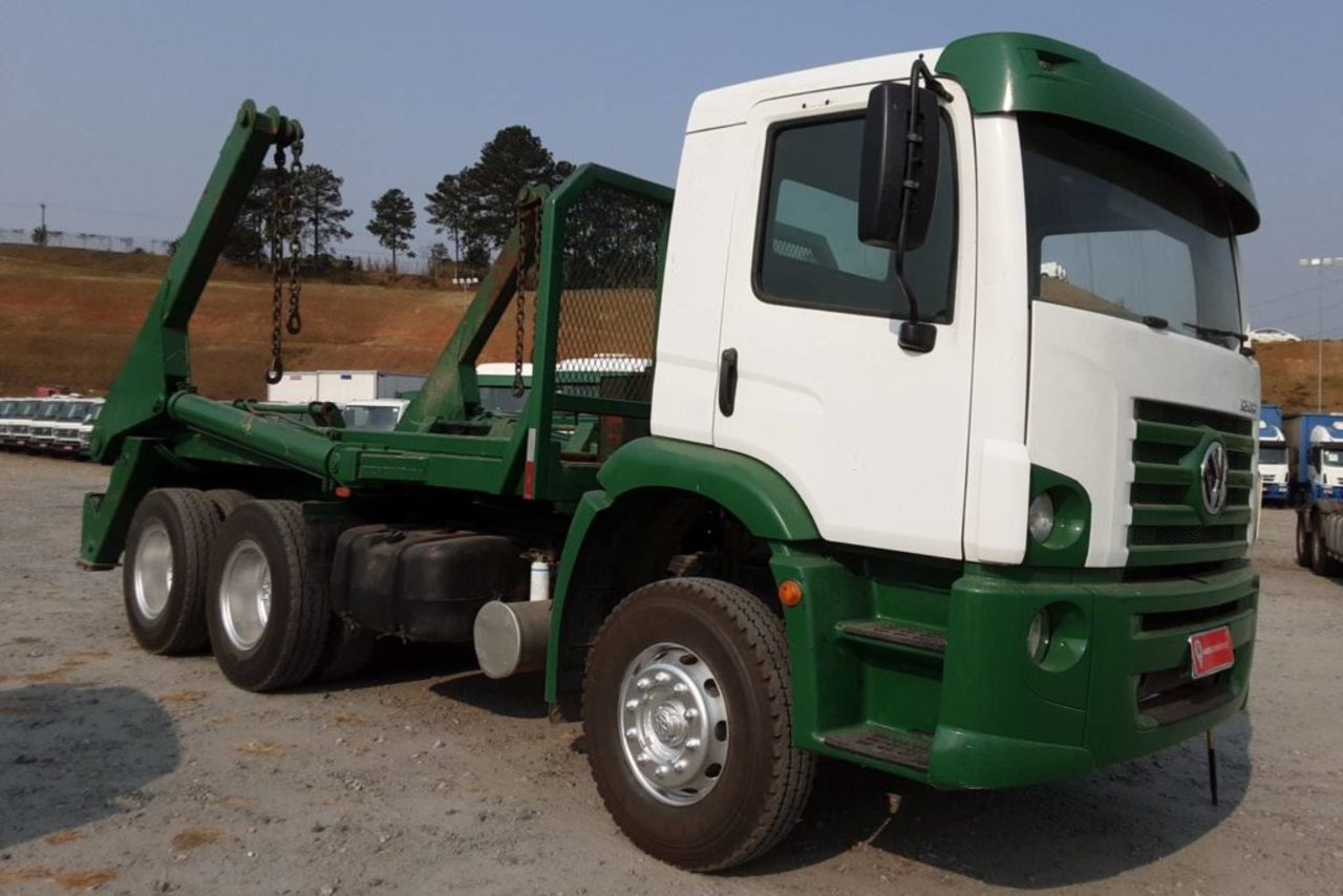 Volkswagen 26-280 Constellation 6x4 -  6