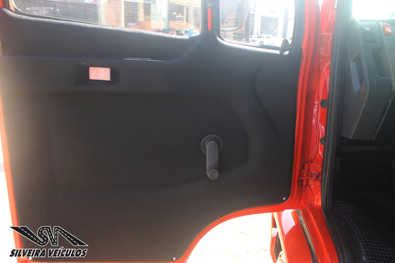 Mercedes Benz MB 710 - 00/00 8