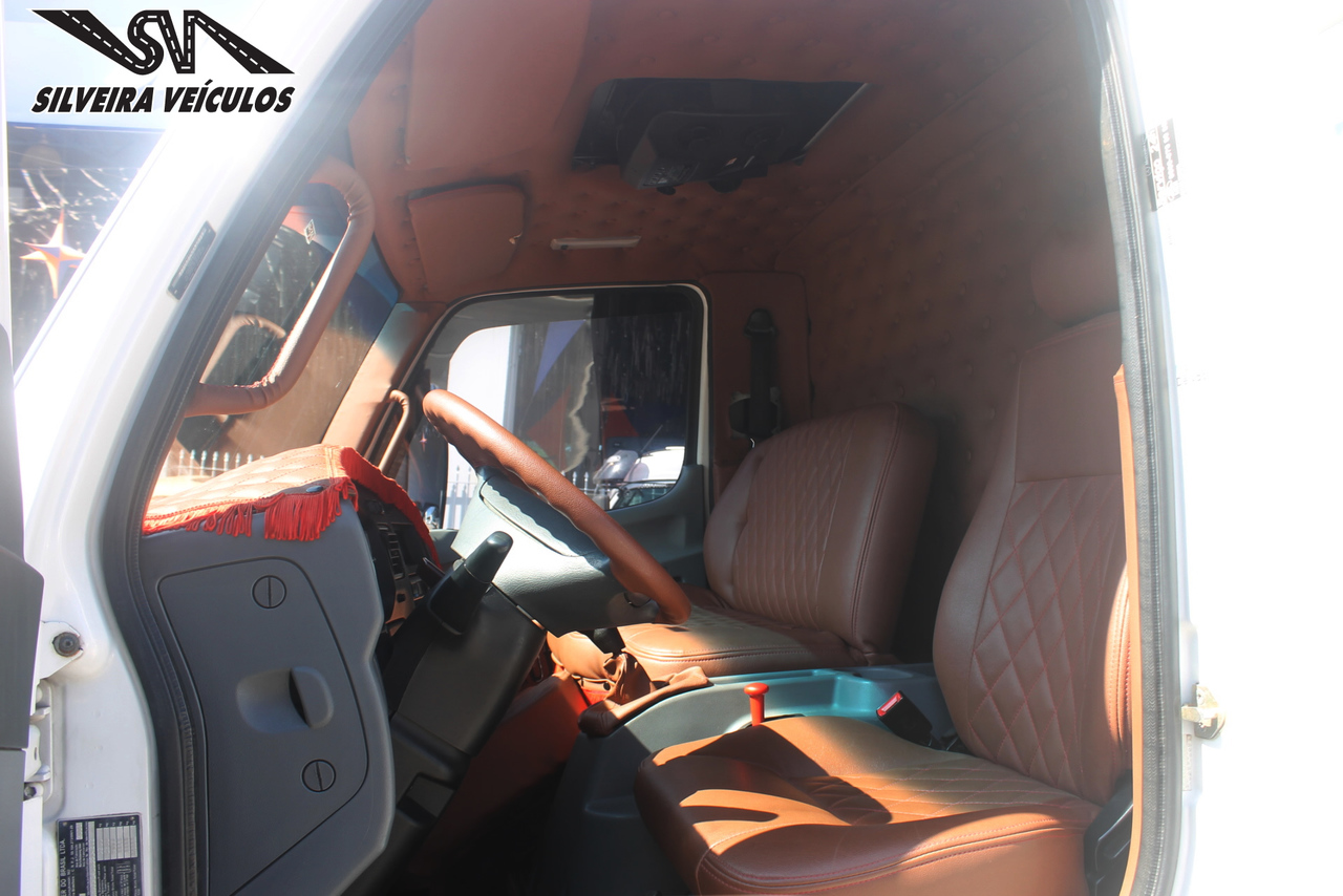 Mercedes Benz Accelo 915 - 08/08 11