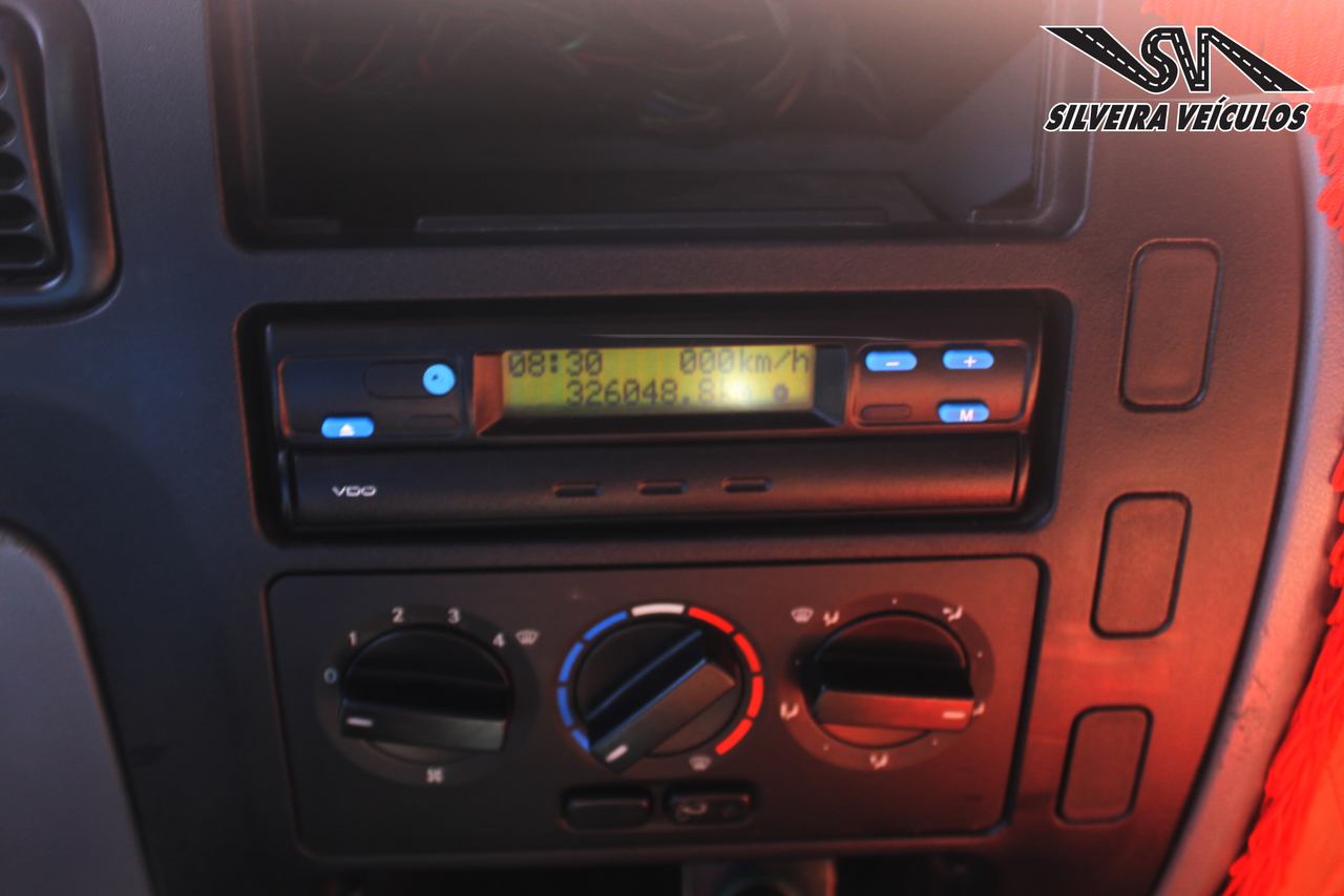 Mercedes Benz Accelo 915 - 08/08 13