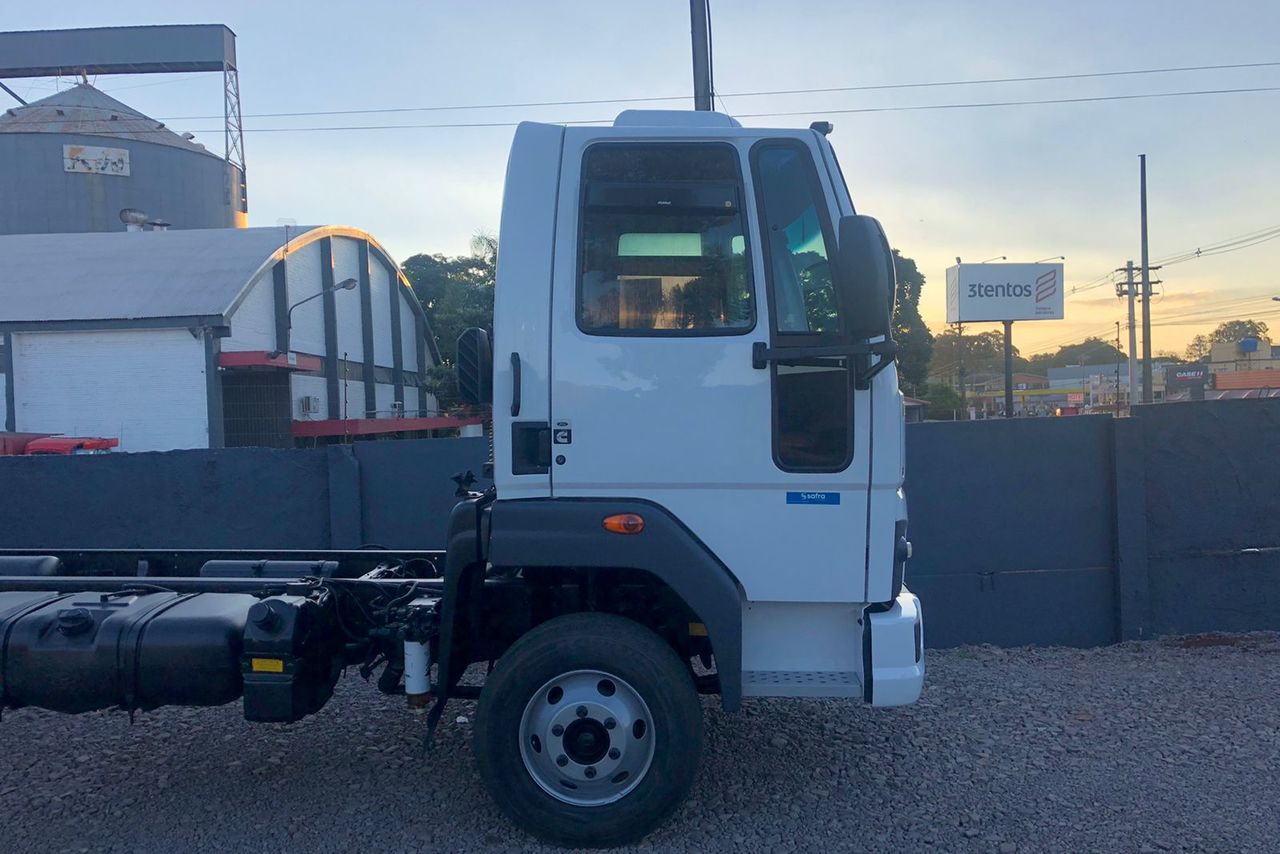 Ford Cargo1119 - 14/14 5