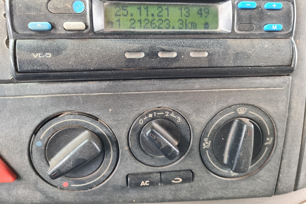 Volkswagen 31 320 - 11/11 8
