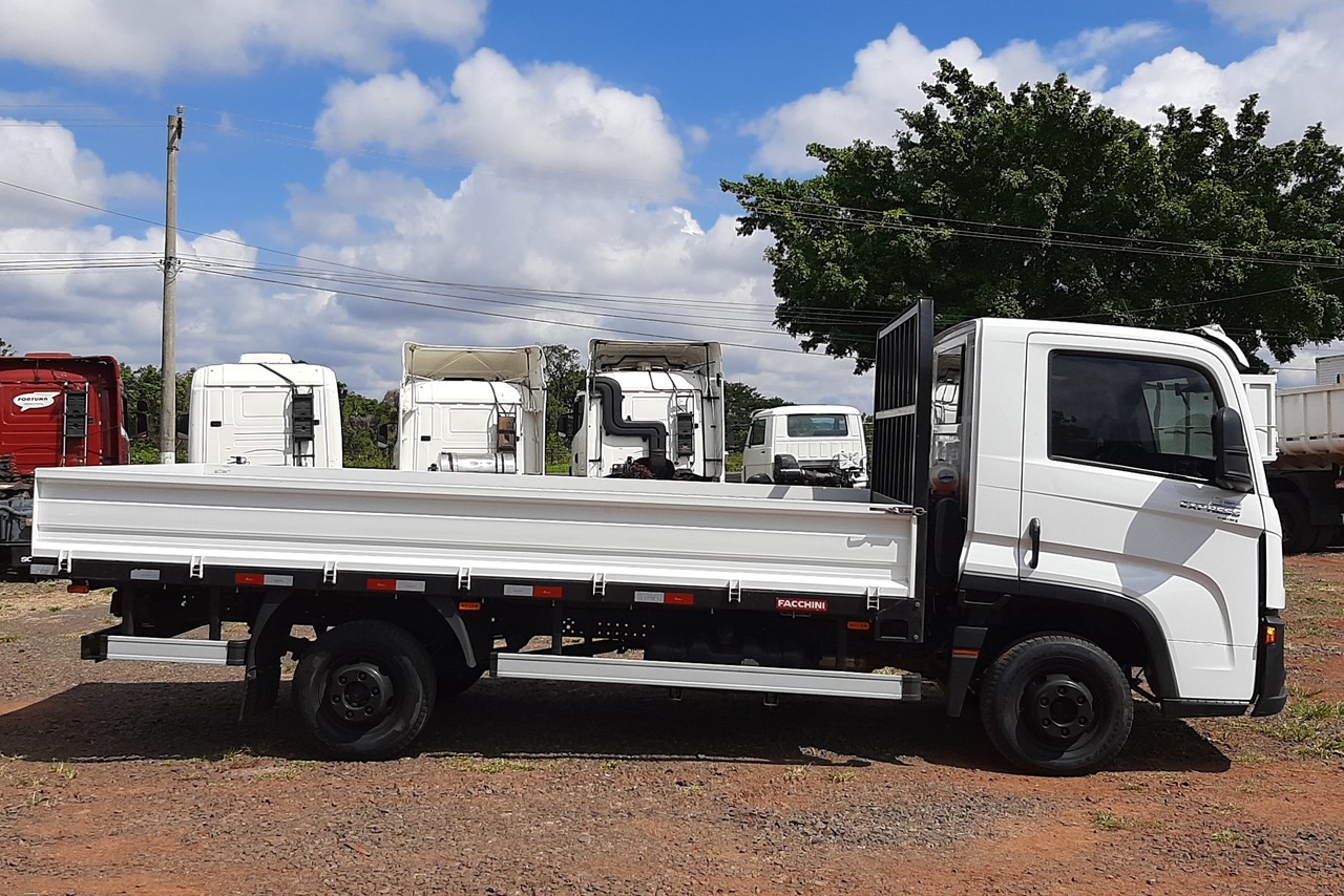 Volkswagen Delivery Express DRC 4X2 - 18/19 8