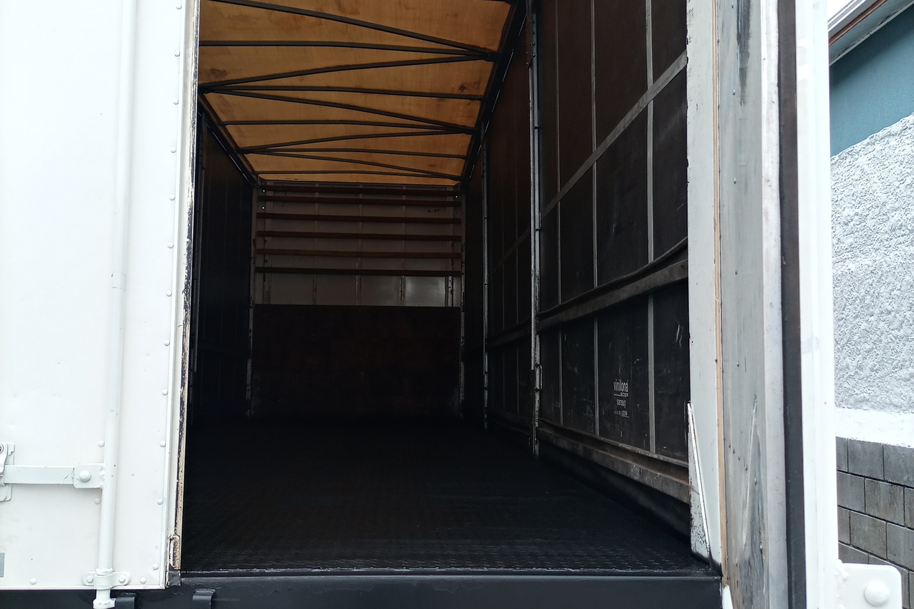 Volkswagen 24-280 E Constellation 6x2 - 21/21 15
