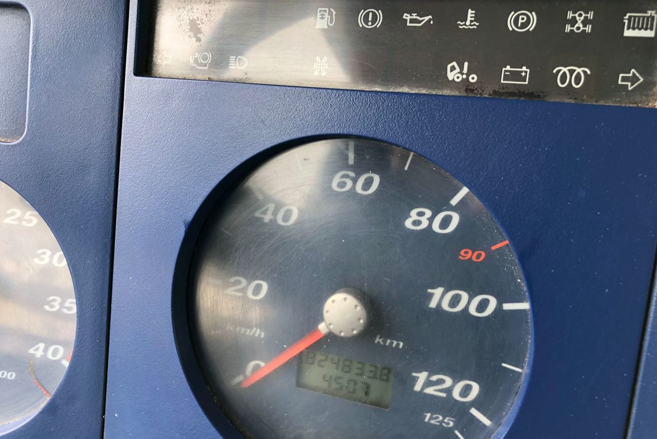 Volkswagen 15-180 E Constellation - 04/04 12