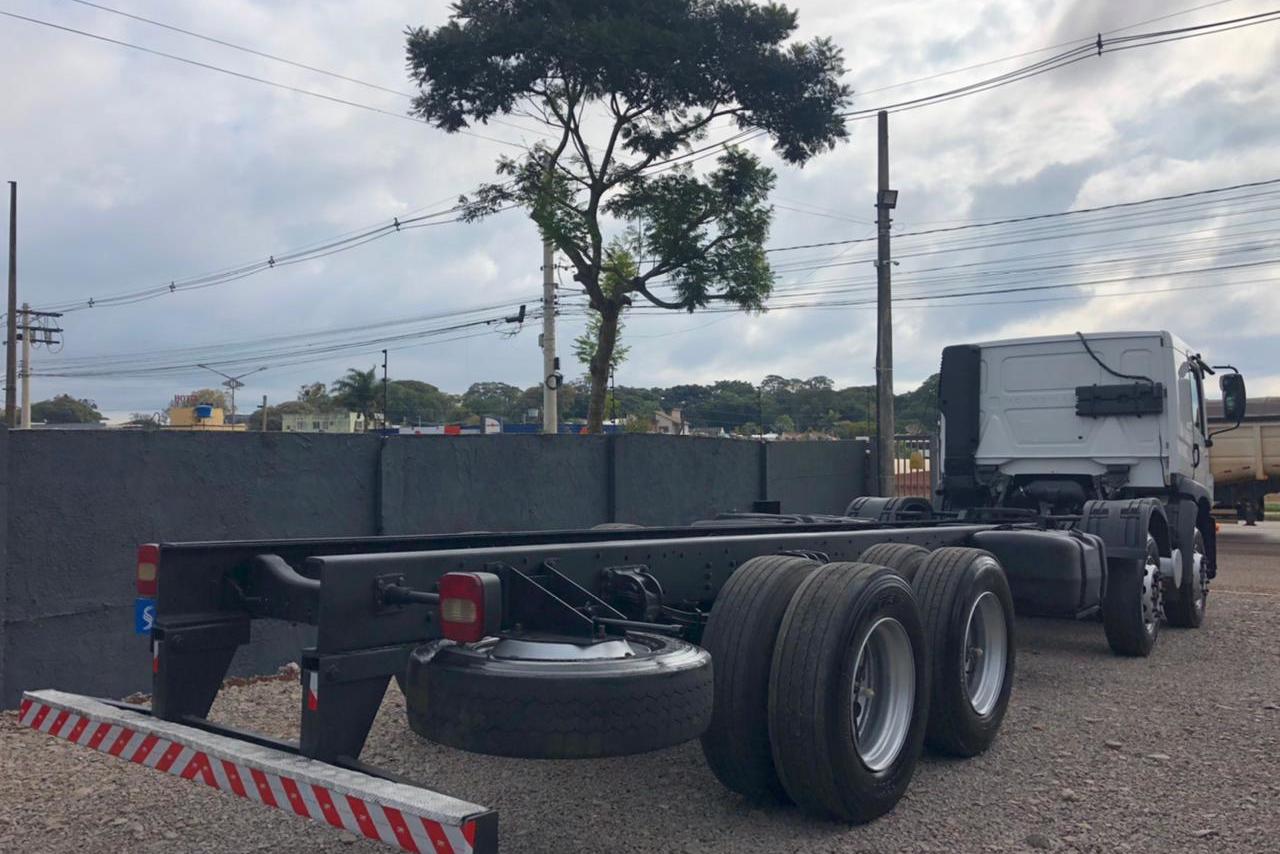 Volkswagen 24-280 E Constellation 6x2 - 14/14 3