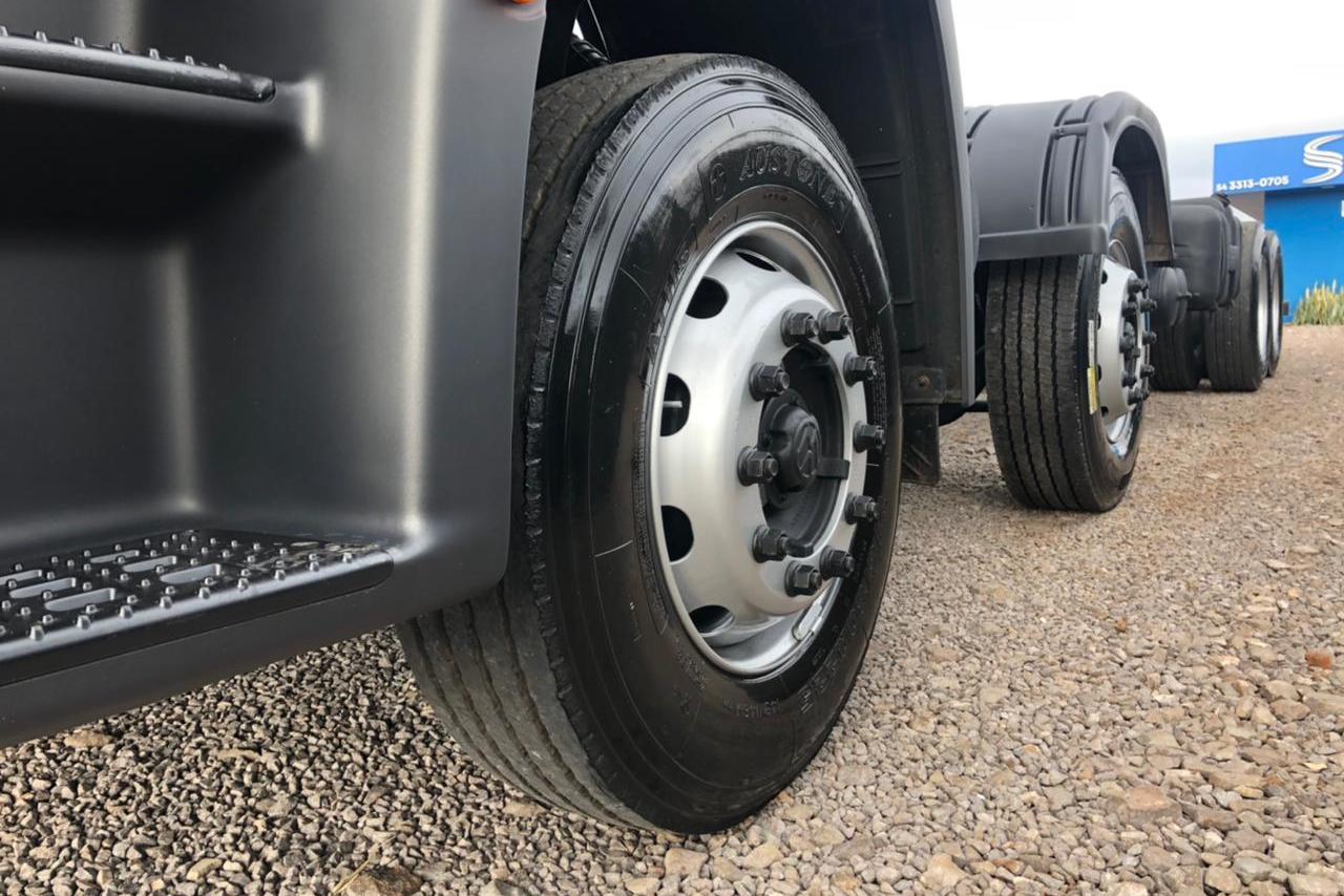 Volkswagen 24-280 E Constellation 6x2 - 14/14 4