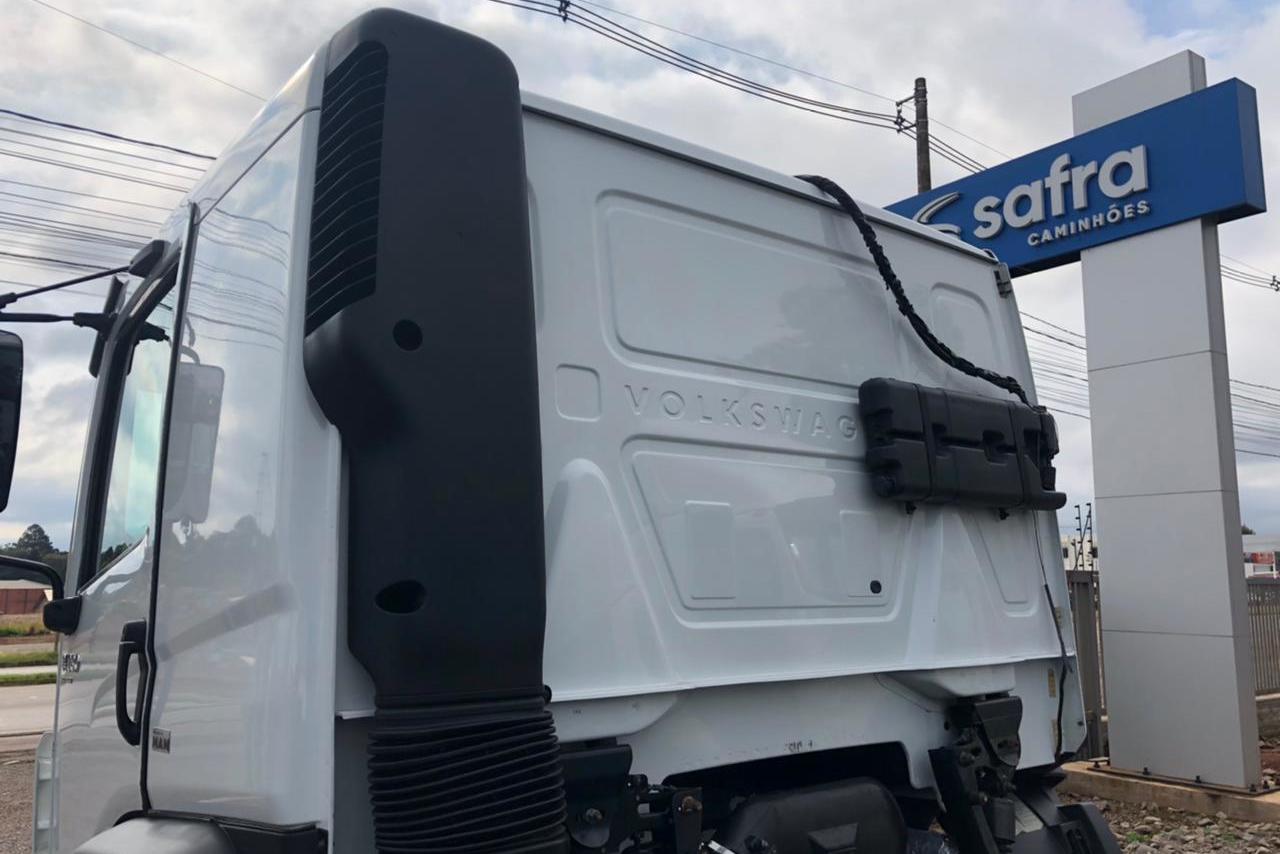 Volkswagen 24-280 E Constellation 6x2 - 14/14 13