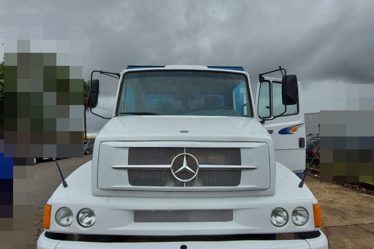 Mercedes Benz Atego 1318 - 07/08 3