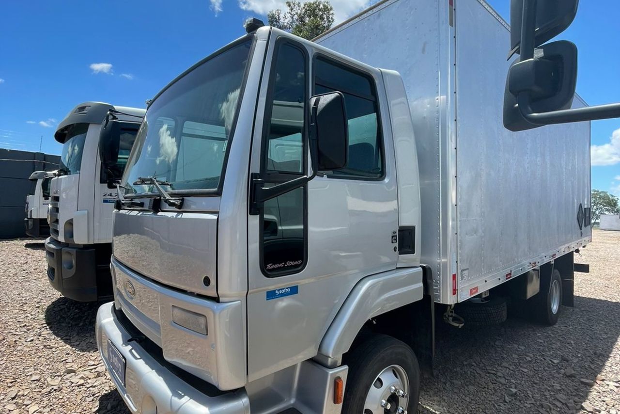 Ford Cargo815 - 05/05 2
