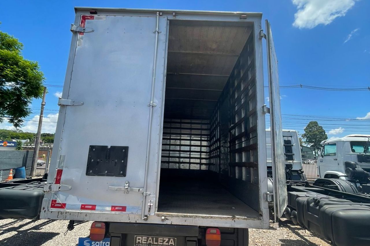 Ford Cargo815 - 05/05 10