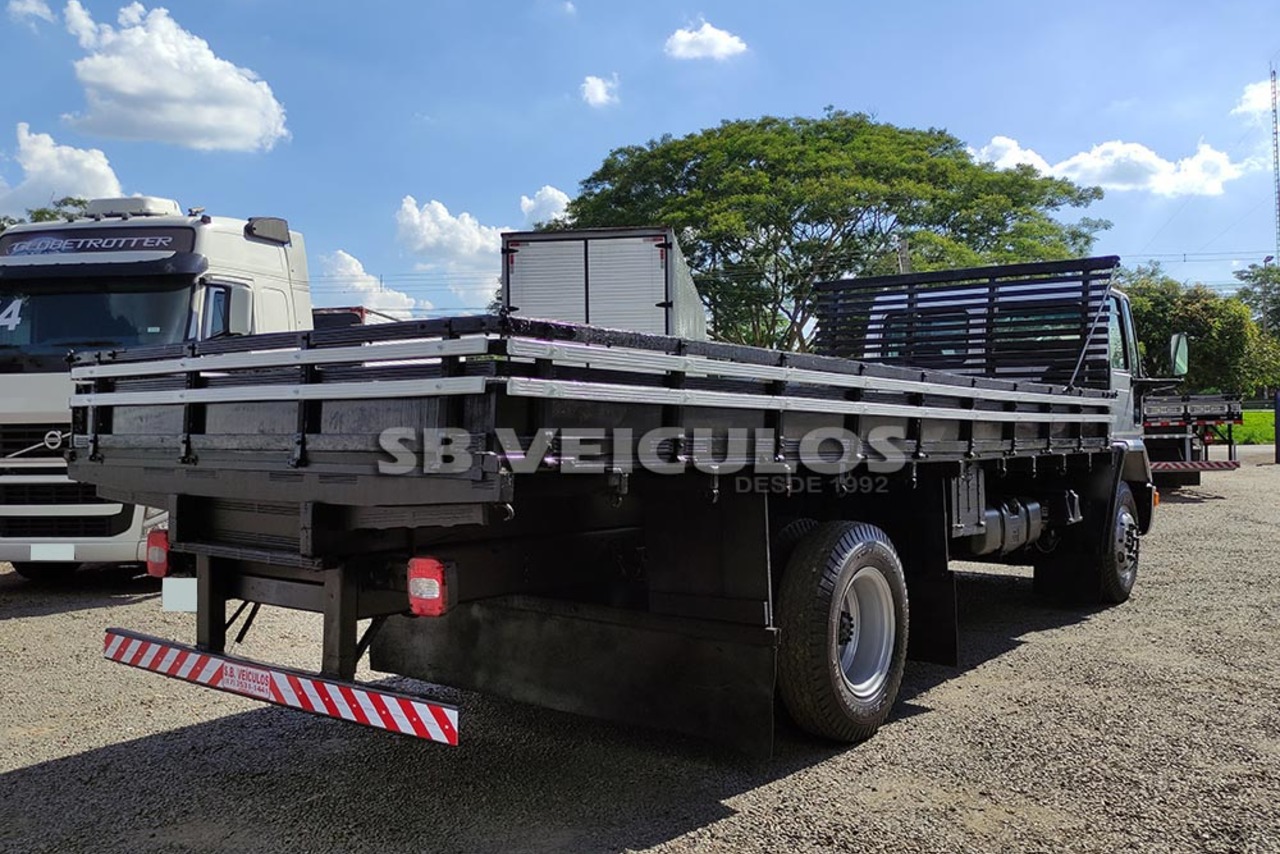 Ford Cargo1317 - 07/07 9